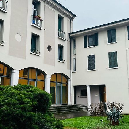 White House Apartman Brescia megye Kültér fotó