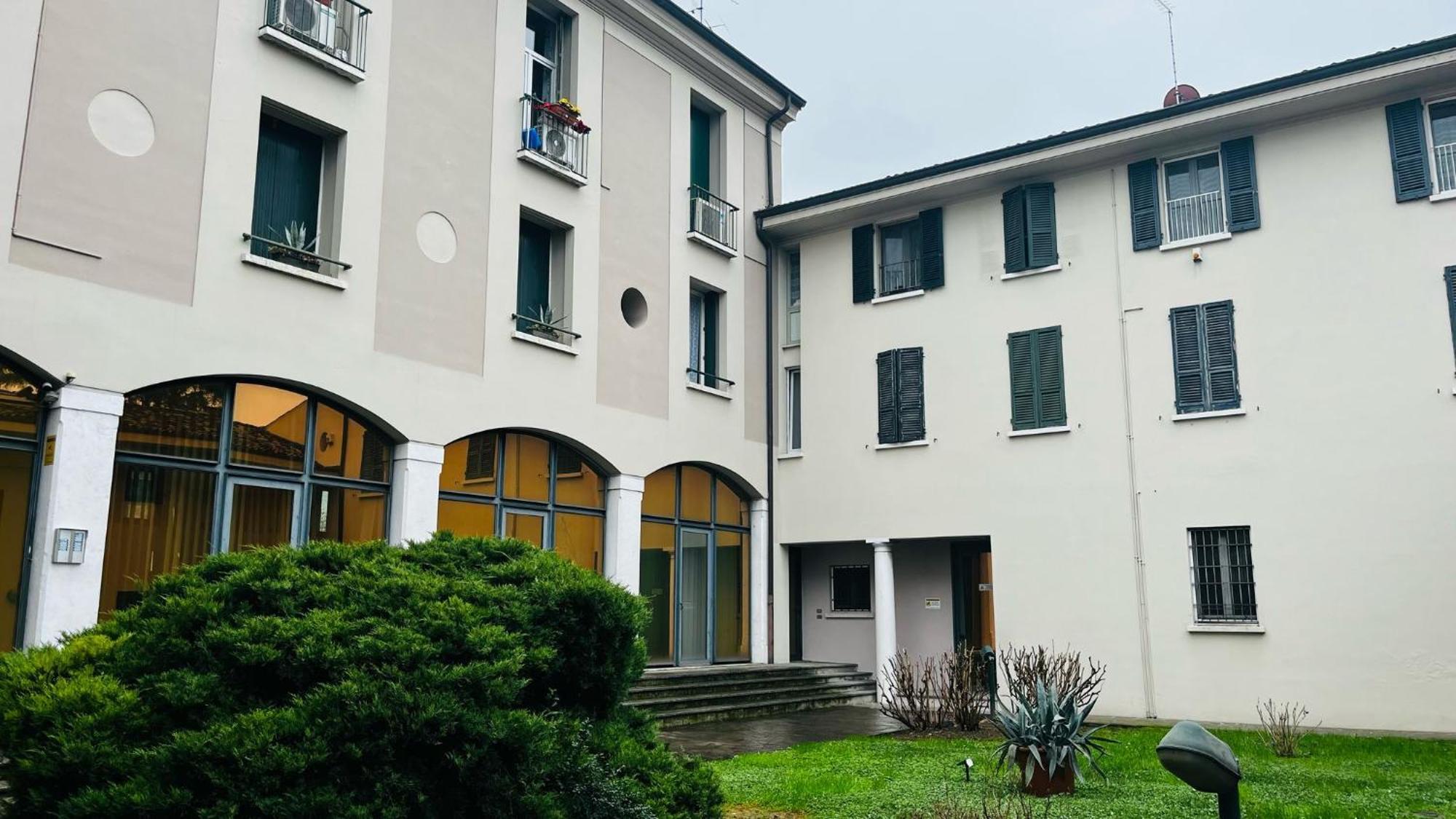 White House Apartman Brescia megye Kültér fotó
